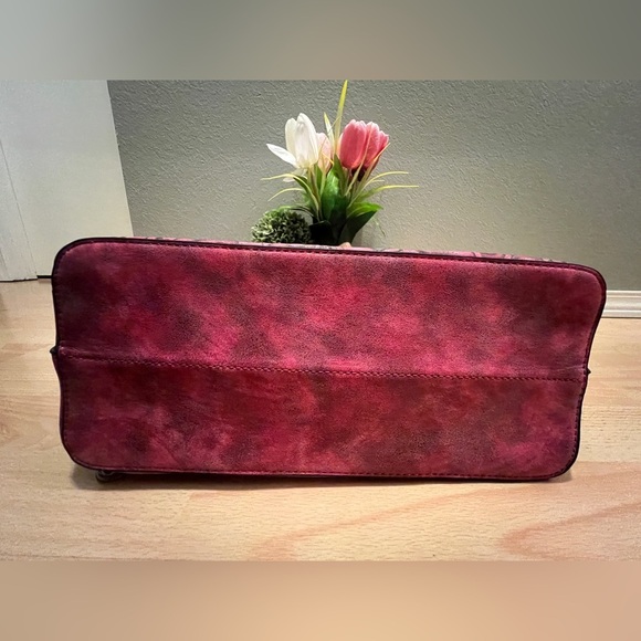 Montana West Fuchsia Large Tote - Picture 10 of 15